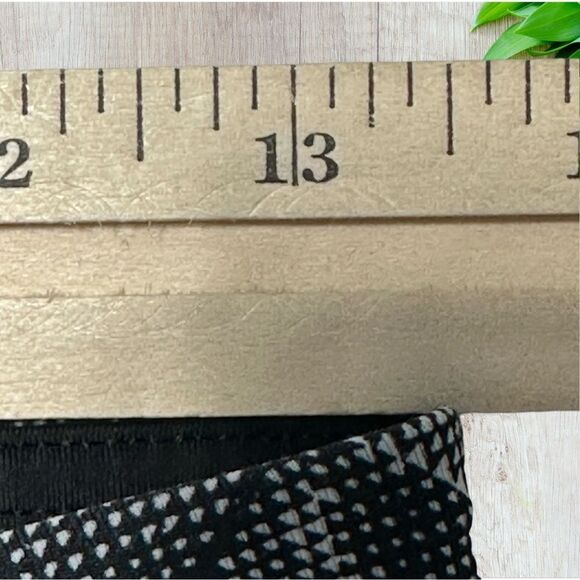 Lululemon Women’s Pace Rival‎ Crop “22” Sz 6 Alpine White Black W6ABPS Yoga - Picture 5 of 8